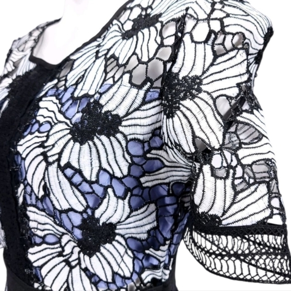 Romeo & Juliet Floral Lace Sheath‎ Dress Black White Blue Knee Length Size Small - Picture 4 of 16